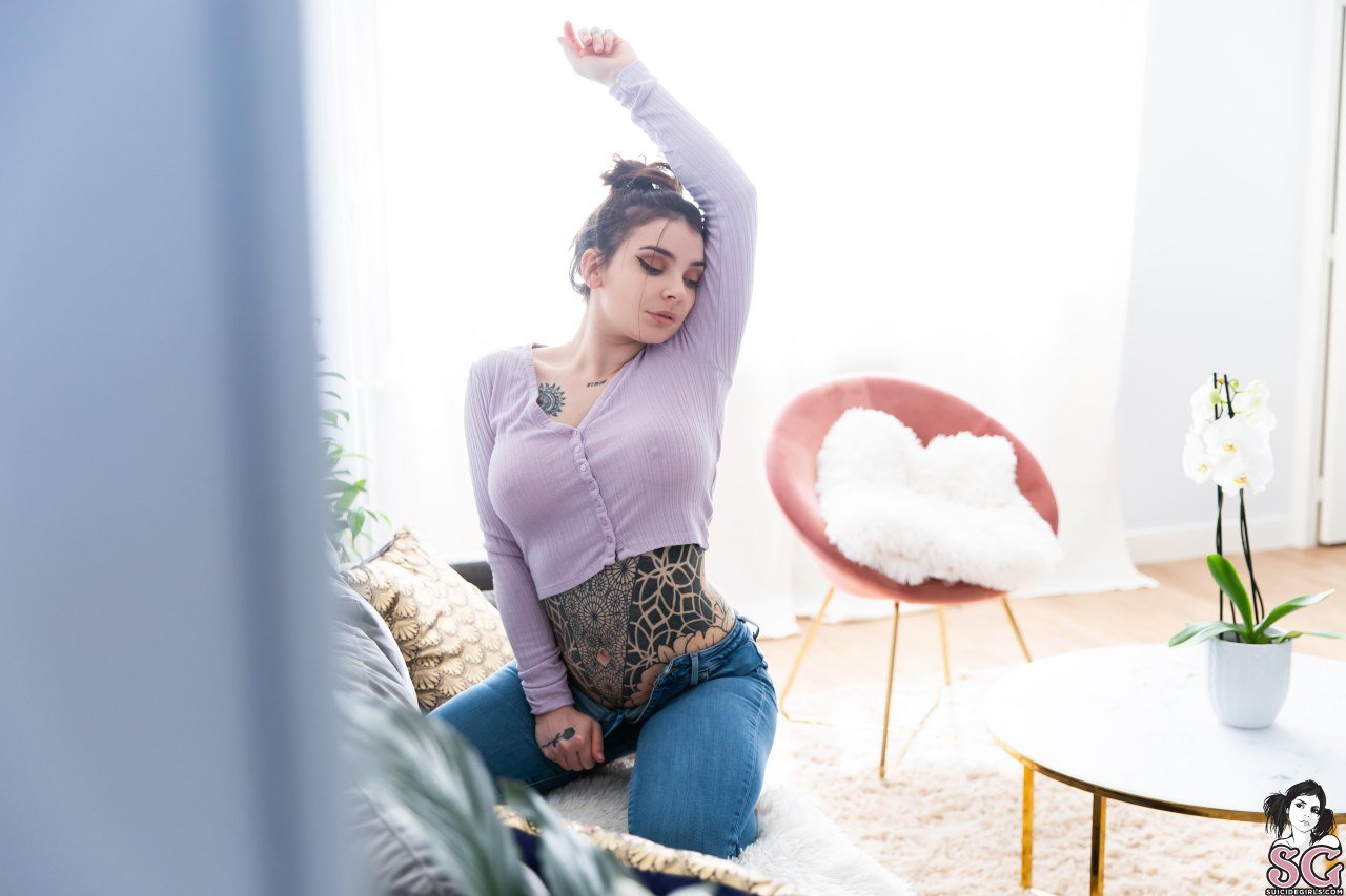 Pialora - Blue jeans (Suicide Girls) #20jujnzP